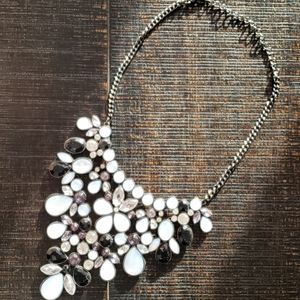 Bulky statement necklace